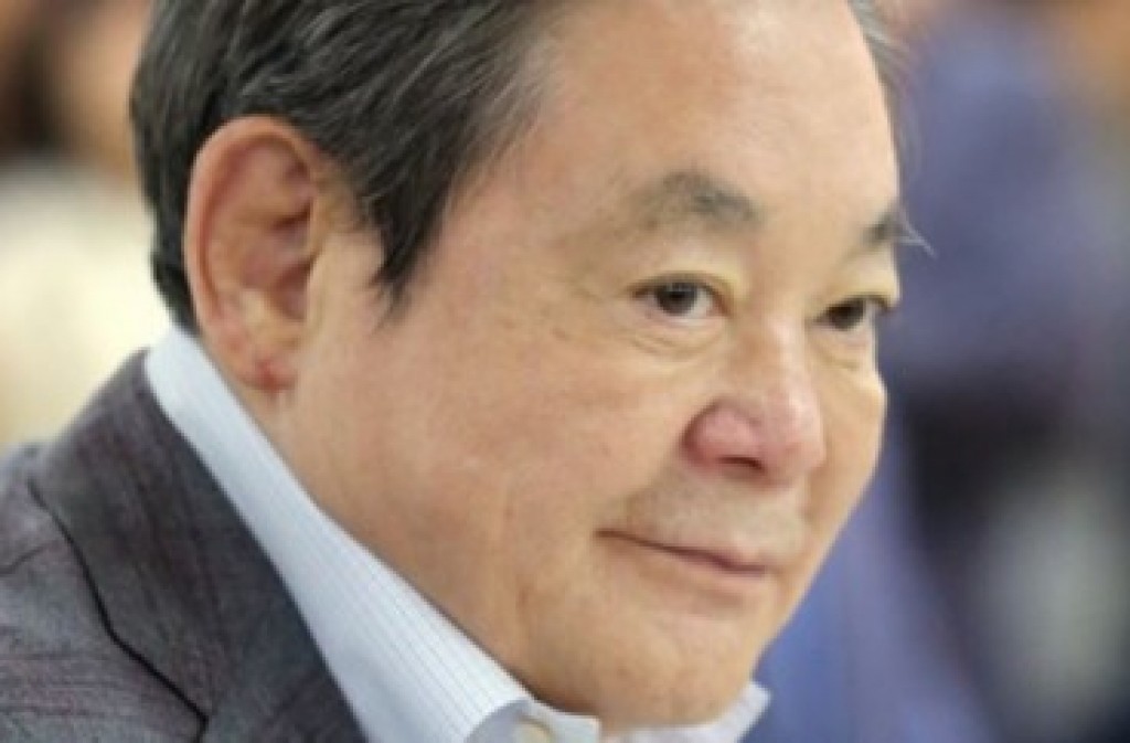 Lee Kun-Hee Chairman, Samsung – email address