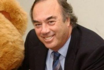 Antonio Urcelay- Chairman and CEO, Toys R Us, Inc.- Email Address