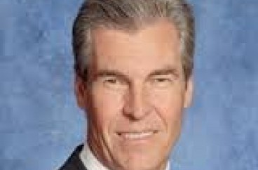 Terry J. Lundgren- Chairman and Chief Executive Officer, Macys, Inc. – email address