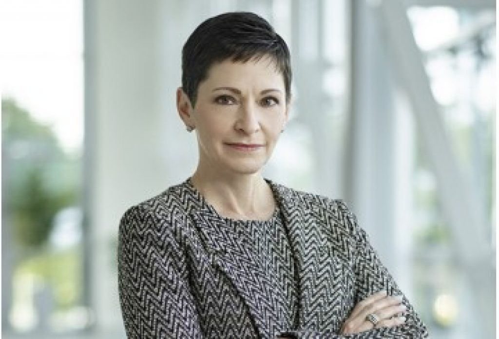 Penny Pennington Managing Partner of Jones Financial Companies, L.L.L